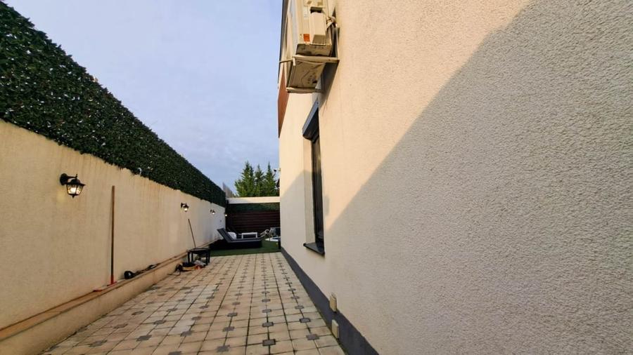 Duplex cu 5 camere cu Piscina în Tunari