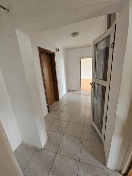 Apartament cu 2 camere decomandat în Tineretului