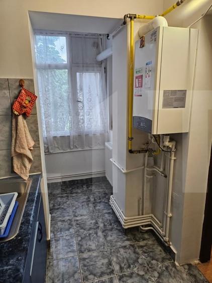 Apartament cu 3 camere decomandat, mobilat în Ultracentral