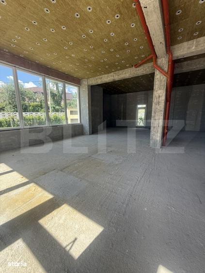 Spațiu comercial, de 180 mp, în Valea