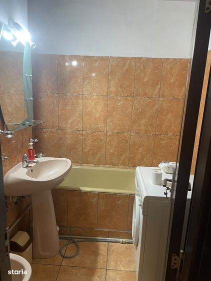 Apartament 3 camere, balcon, etaj 2, lift, zona I-uri - 5
