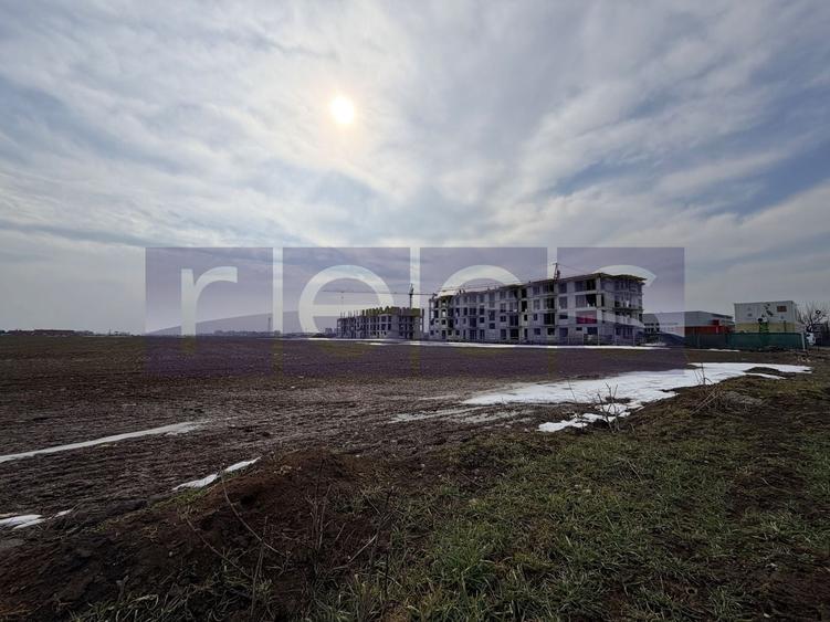 Teren Construcții intravilan de 13300 mp, în Tunari