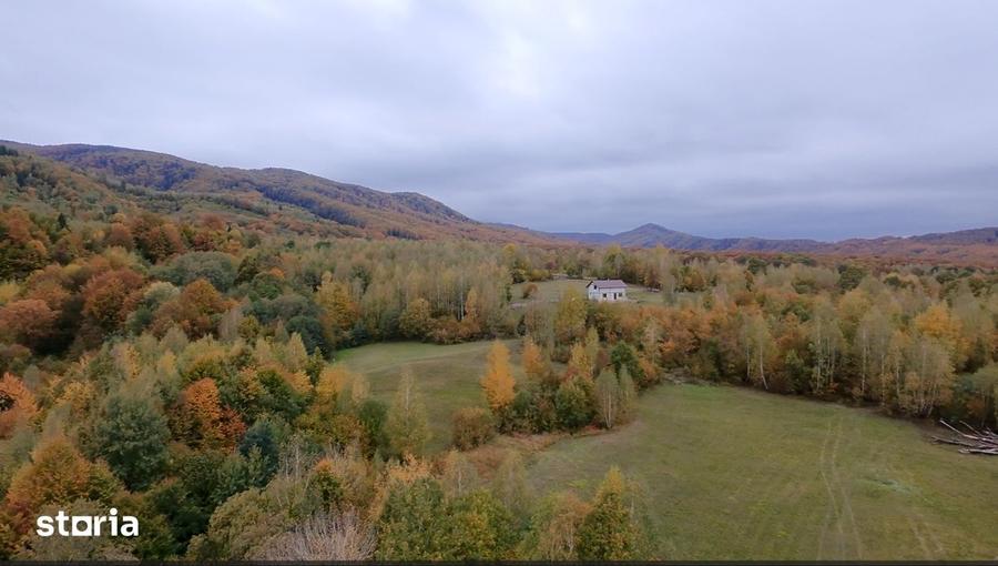 Teren de 2652 mp, în Șinca