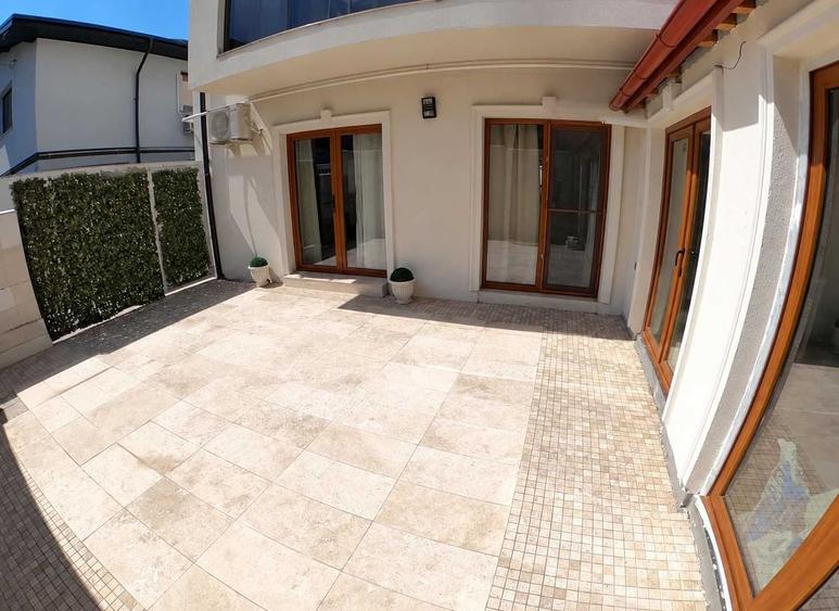Apartament cu 3 camere semidecomandat în Lacul Morii