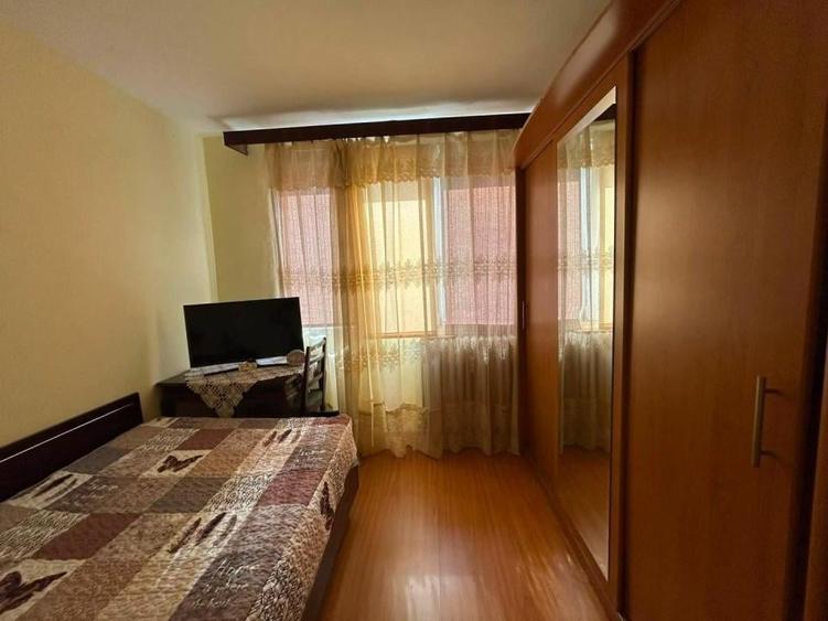 Apartament cu 3 camere în Berceni