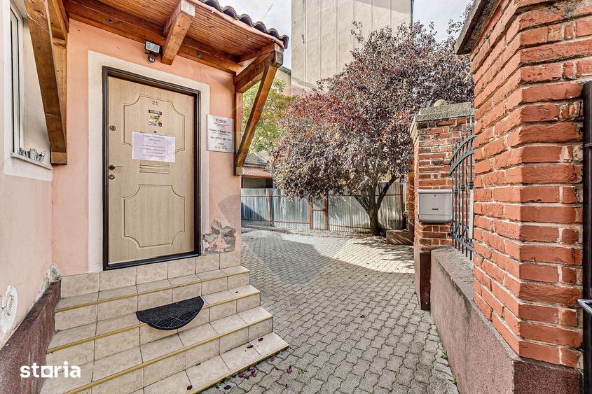 Spațiu comercial, de 40 mp, în Intim