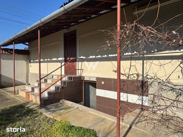 Casă cu 3 camere cu Teren 1500 Mp în Central