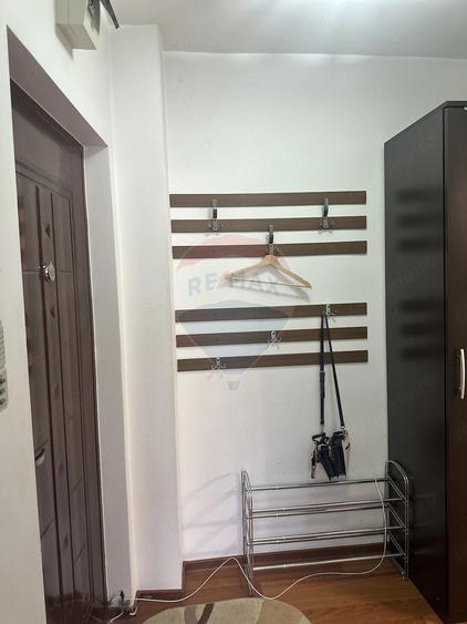 Apartament cu 2 camere semidecomandat în Mărăței