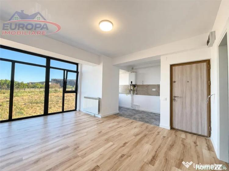 Apartament cu 2 camere semidecomandat în Babadag