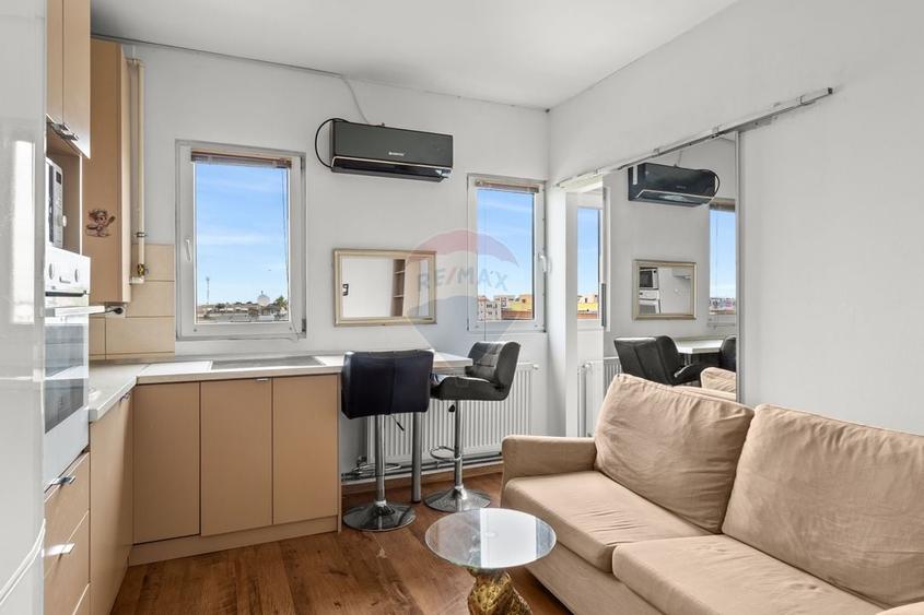 Apartament cu 2 camere semidecomandat, mobilat în Central