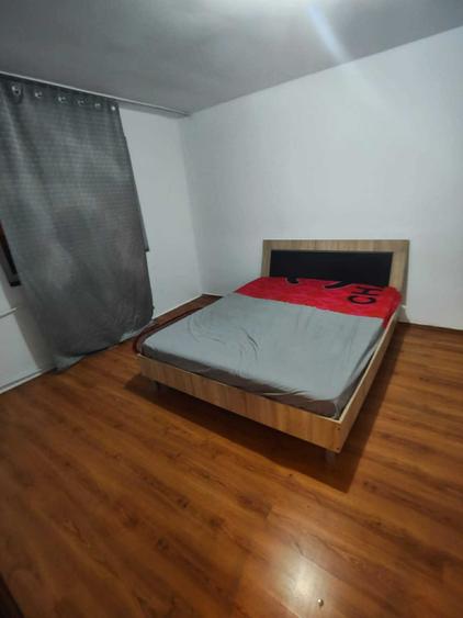 Apartament cu 2 camere semidecomandat în Buziașului