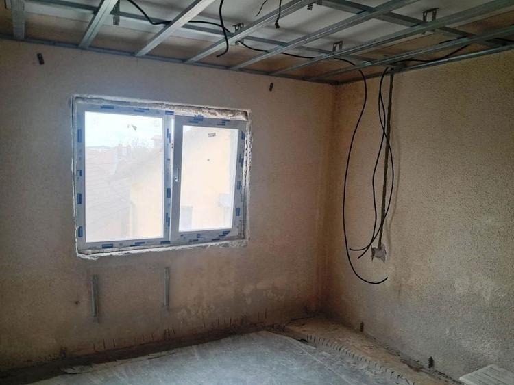 Apartament cu 3 camere decomandat în 9 Mai