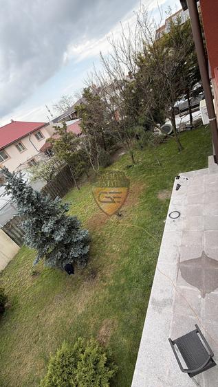 Casă individuală cu 5 camere cu Canalizare în Lazu