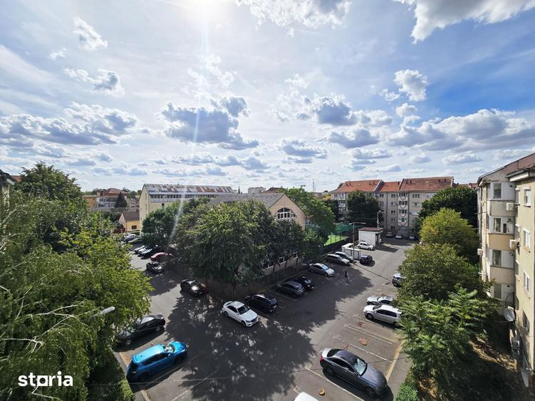 Apartament cu 2 camere decomandat în Malul Mureșului