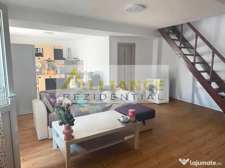 Apartament cu 3 camere semidecomandat în Berceni