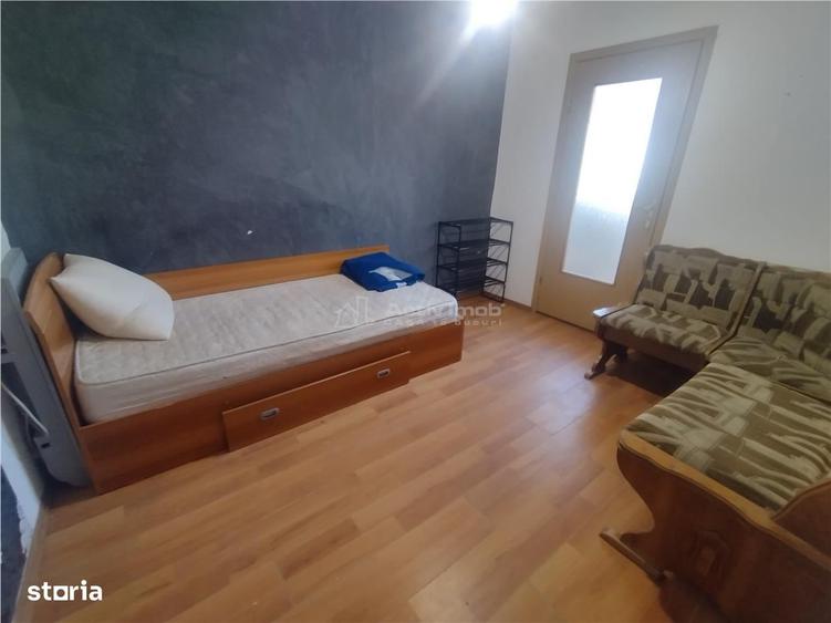 Apartament cu 2 camere decomandat, mobilat în Oravița