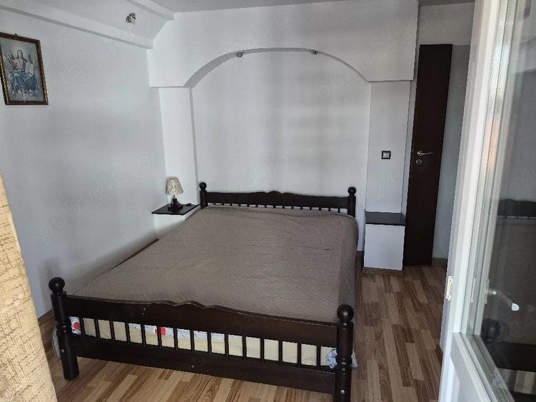 Apartament cu 2 camere decomandat în 1 Mai