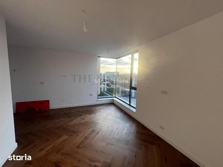Vila Superba cu 5 Camere | Langa Lac | PIPERA