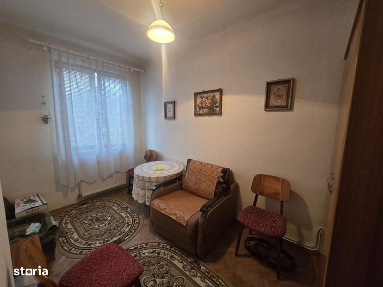 Casă cu 3 camere cu Teren 427 Mp în Central