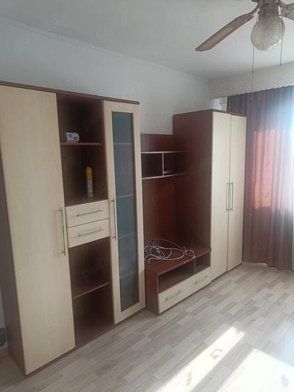 Apartament cu 2 camere nedecomandat în Narcisa