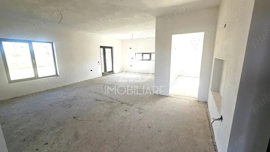 Casă cu 4 camere în Narciselor
