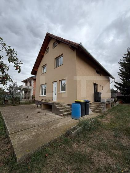 Casă individuală cu 4 camere cu Teren 600 Mp în Sud