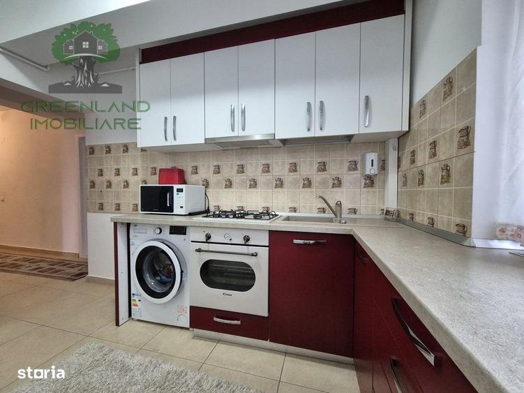 Apartament cu 2 camere decomandat în Podu Roș