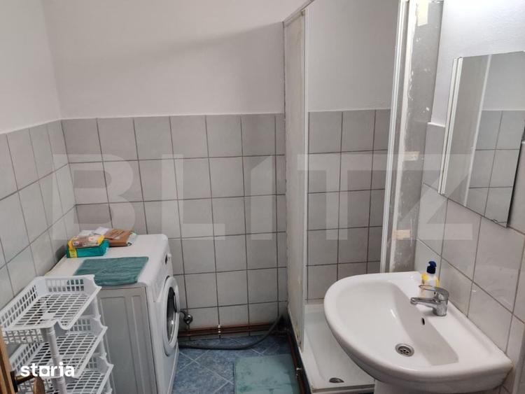 Apartament cu 3 camere în Tractorul