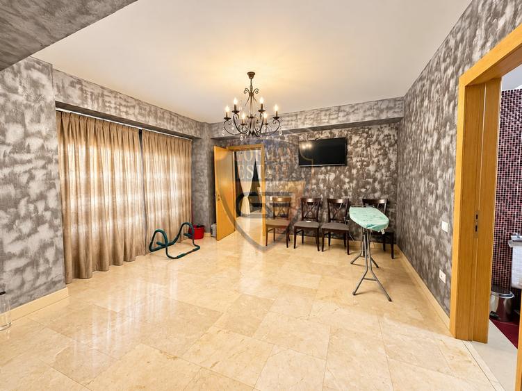 Apartament cu 4 camere decomandat în Mamaia-Sat