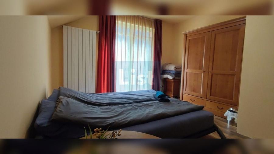 Casă cu 4 camere cu Canalizare în Micești