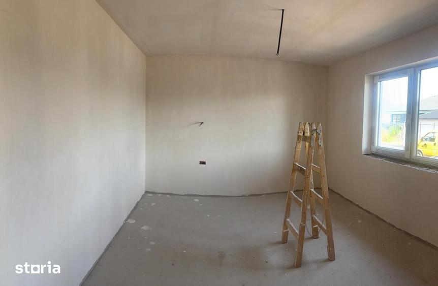 Casă cu 4 camere cu Teren 500 Mp în Centrul Civic
