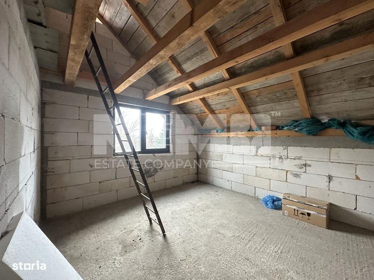 Casă cu 4 camere în Bulai