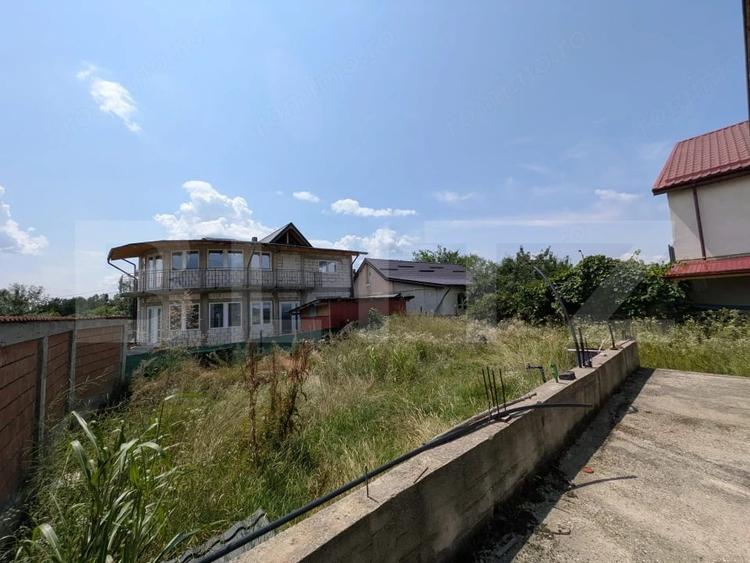 Casă cu Teren 141 Mp în Central
