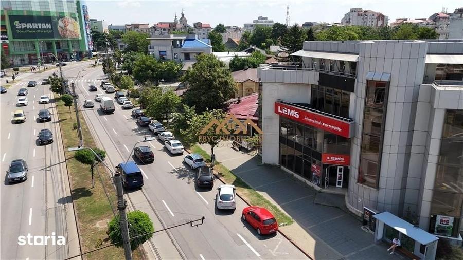Spațiu comercial, de 734 mp, în Central
