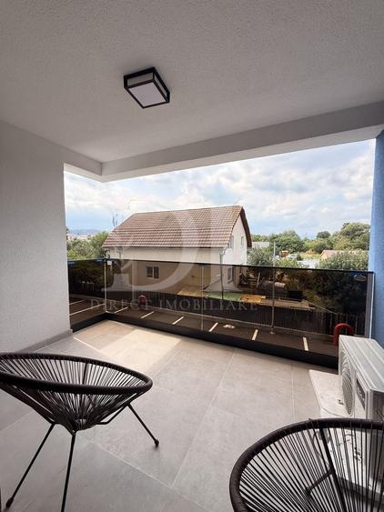 Apartament cu 2 camere semidecomandat, mobilat în Florești