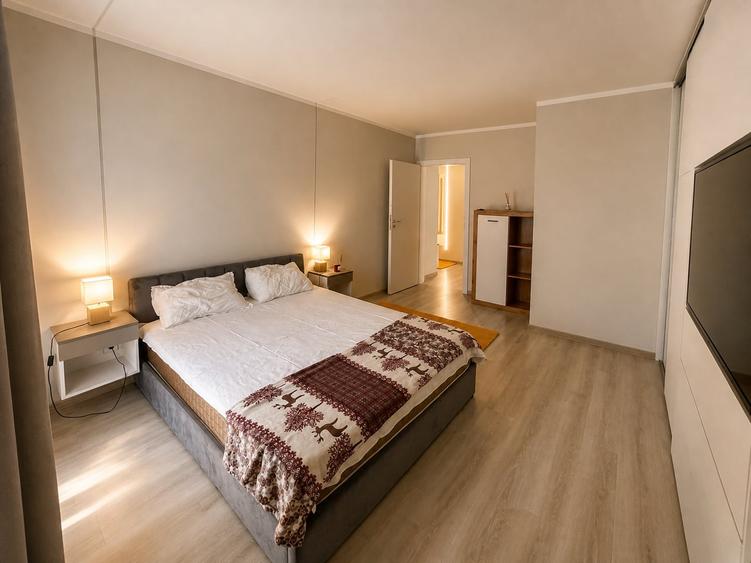 Apartament cu 2 camere semidecomandat, mobilat în Florești