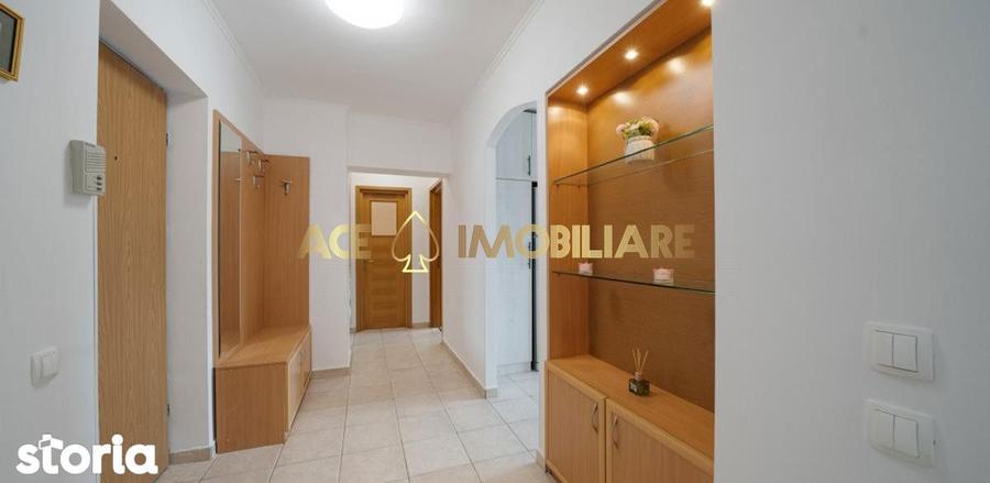 Apartament cu 2 camere, mobilat în Centrul Civic
