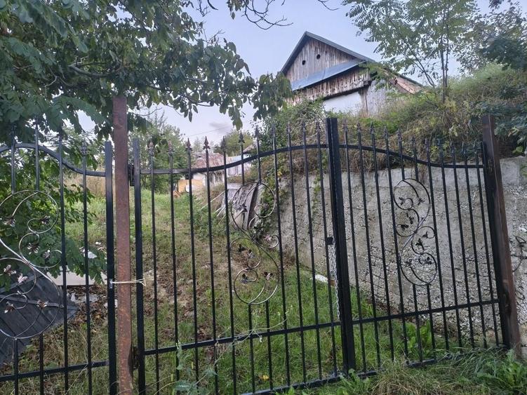 Casă cu 2 camere în Central