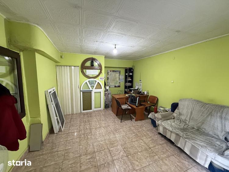 Spațiu comercial, de 25 mp, în Central