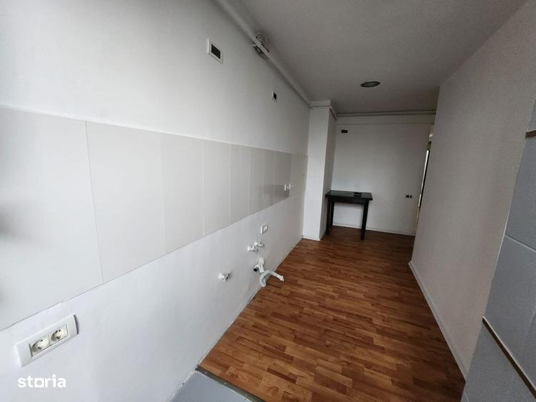 Apartament cu 3 camere decomandat în Nazărioaia