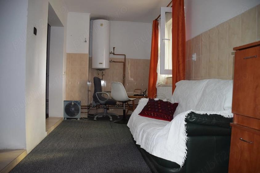 Casă cu 4 camere cu Teren 337 Mp în Central