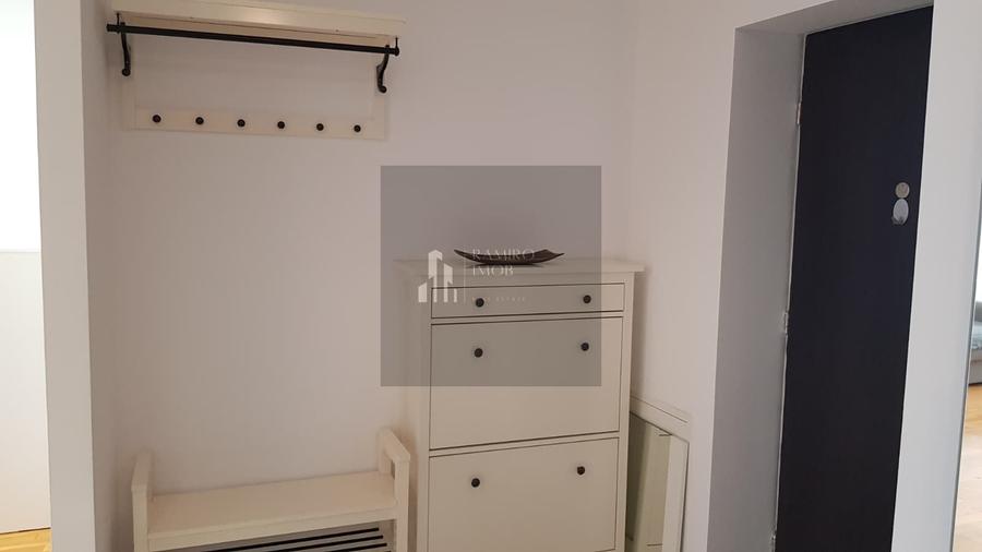Apartament cu 2 camere semidecomandat în Berceni