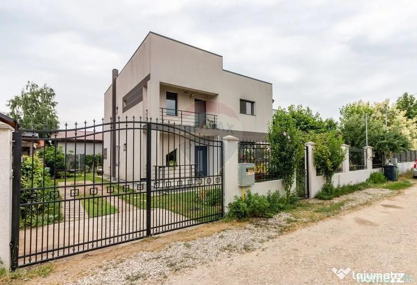 Casă cu 5 camere cu Teren 507 Mp în Central
