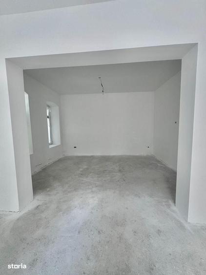 Casă cu 4 camere în Uiești