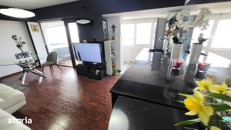 Apartament cu 3 camere în Ultracentral