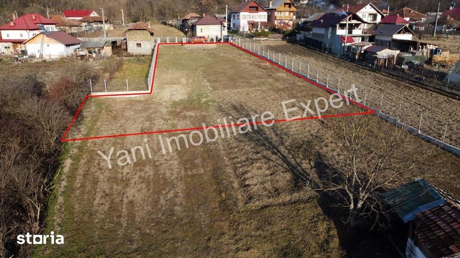 Teren de 1000 mp, în Băiculești