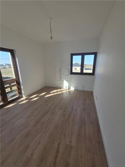 Casă individuală cu 4 camere cu Teren 640 Mp în Moșnița Nouă