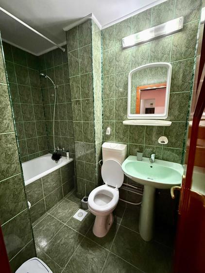 Apartament cu 2 camere decomandat în Ostroveni