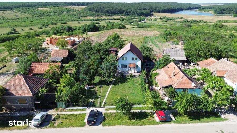 Casa noua in Sauaieu,priveliste spre lac,20 km Oradea Gaminvest V4617 - 2