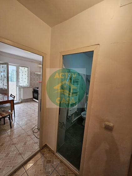 Apartament cu 2 camere decomandat în Est
